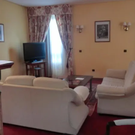 Hotel Lozano 3*