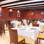 罗桑洛酒店 3*