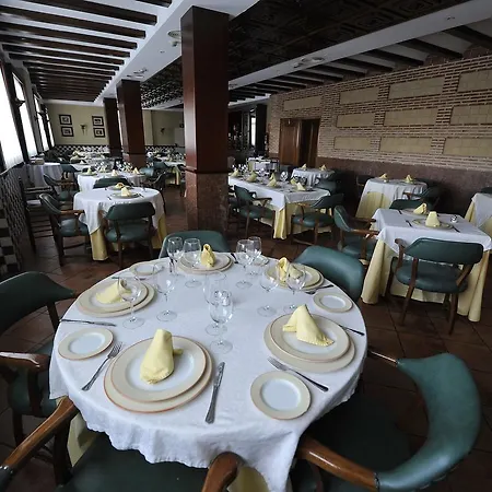 Lozano 3* אנטקרה