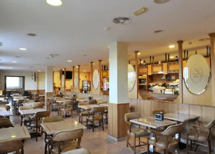 Hotel Lozano 3*